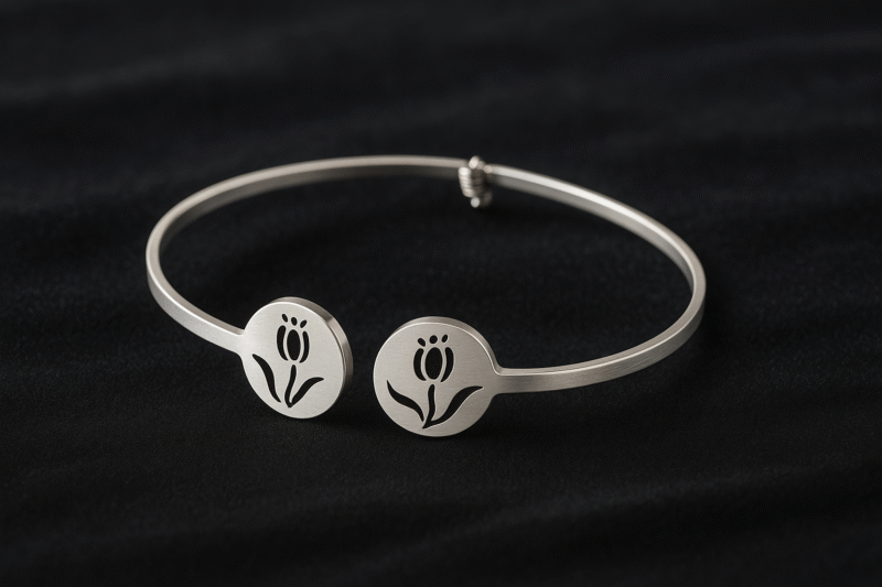 Flora Kiss Bracelet