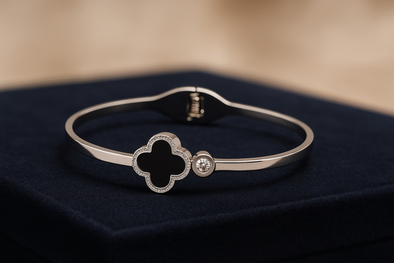 Clover Grace Luxe - Image 4