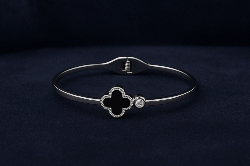 Clover Grace Luxe - Image 2