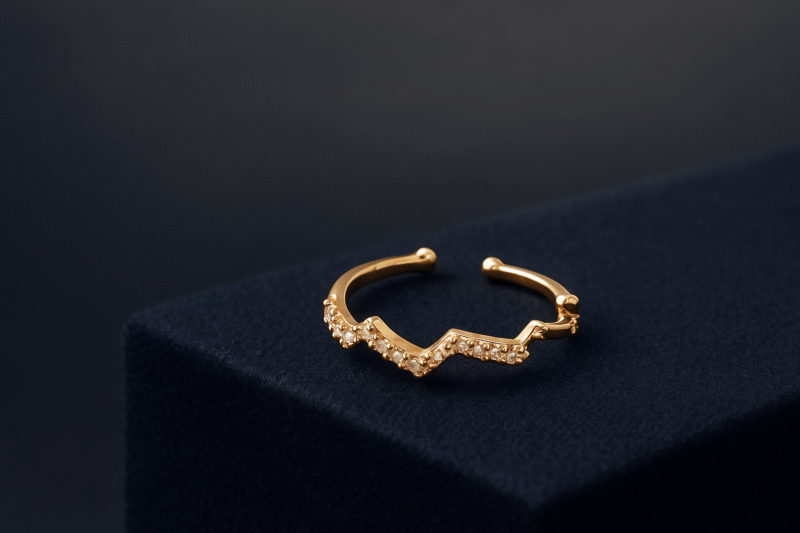 Zigzag Glimmer Adjustable Ring - Image 2